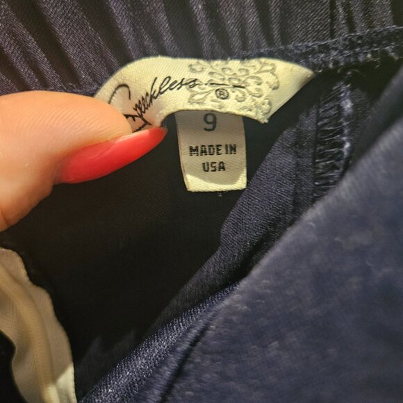 Tea Time Dress - Picture 2 of 6